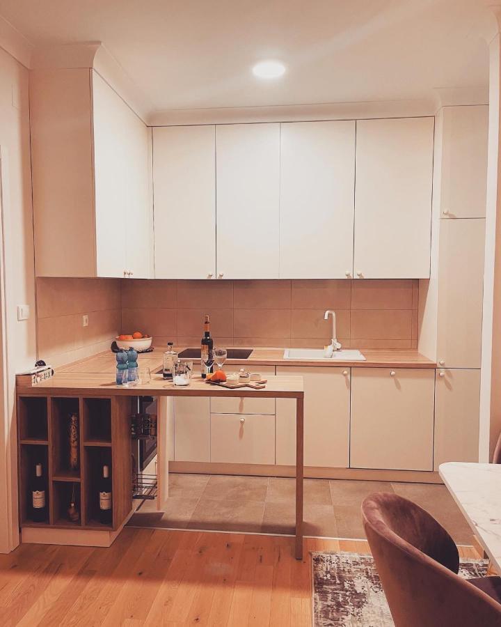 Апартаменти Stan Na Dan "Apartman Purple" Баня-Лука Екстер'єр фото